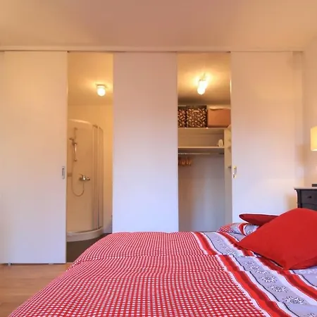 Enzian 14 - Schmuckstueck Von Бад-Кляйнкірхгайм